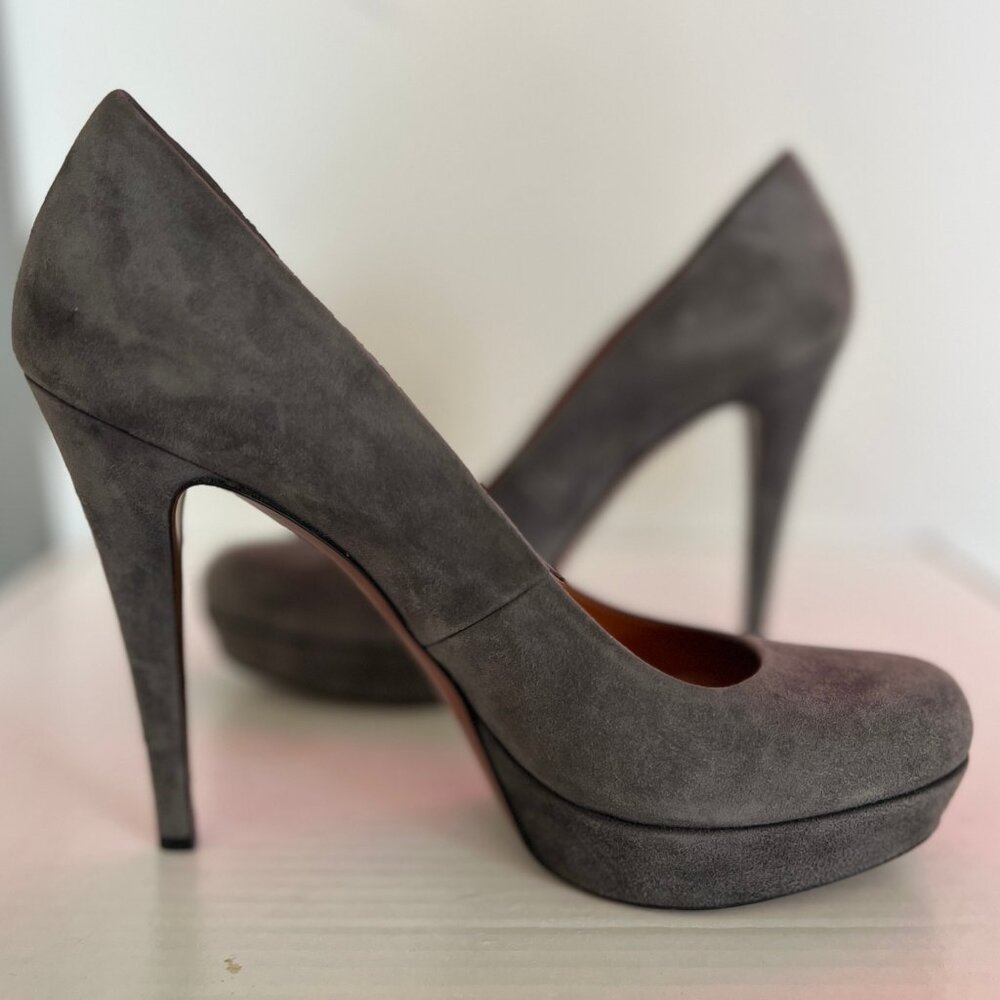 Gucci Betty Pumps Women 38 Gray Suede Platform Stiletto High Heel Made Italy EUC